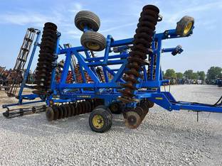 2009 Landoll 7430