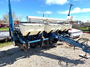 2006 Kinze 3000