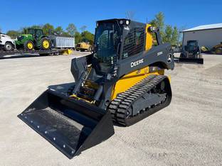 2023 John Deere 333G