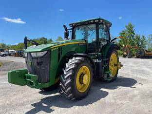 2019 John Deere 8320R