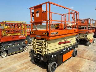 2023 JLG 4045R