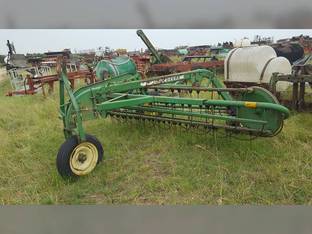 John Deere 662