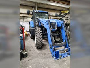 New Holland T7.235