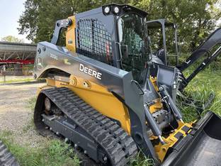 2023 John Deere 333G