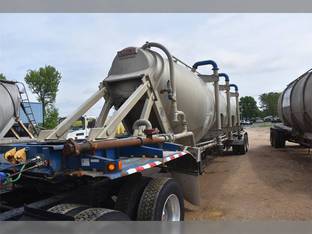 2001 Heil 1040 CUBE PNUEMATIC TANK