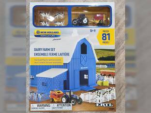 New Holland 1/64 SCALE DAIRY FARM SET