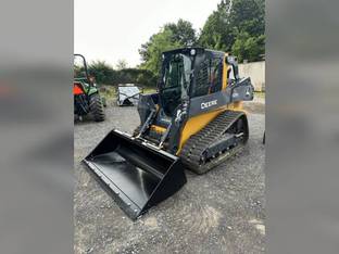 2025 John Deere 325G