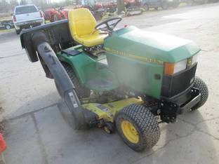 John Deere 445