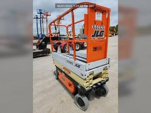 2013 JLG 1930ES