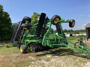 2023 John Deere 2660VT