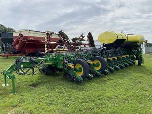 2021 John Deere 1775NT