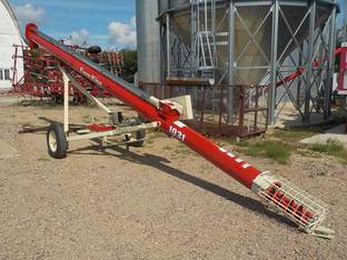 2025 Farm King 10x31