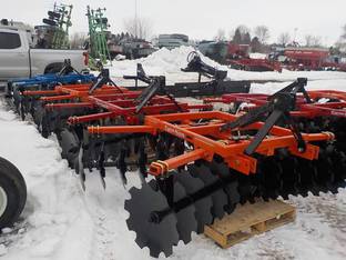 2024 Farm King Y705TD