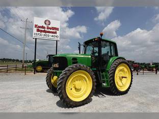 2008 John Deere 7230