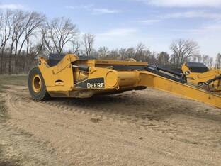 2021 John Deere 2412DE