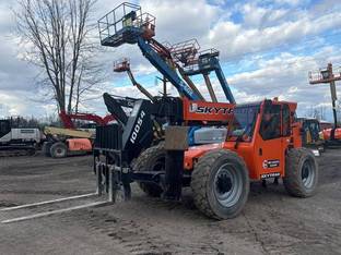 2023 JLG 10054