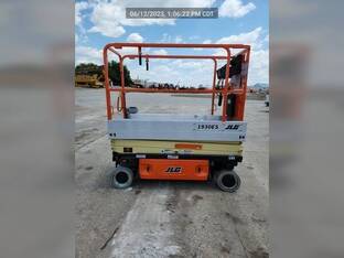 2012 JLG 1930ES