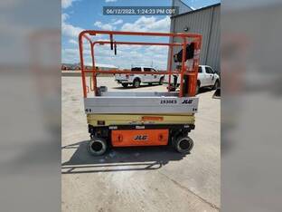 2012 JLG 1930ES