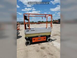 2014 JLG 1930ES