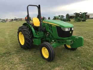 2022 John Deere 5075E