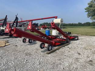 2023 Farm King 1010E