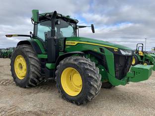 2023 John Deere 8R 340