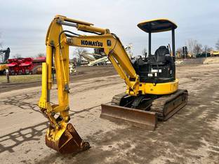 2018 Komatsu PC30MR-5
