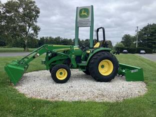 2023 John Deere 4052M HD