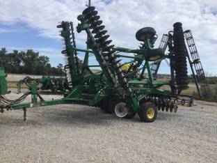 2017 John Deere 2623VT