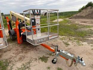 2023 JLG T350