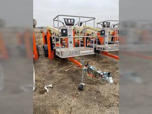 2023 JLG T350
