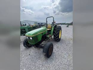 John Deere 5300