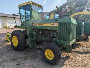 John Deere 5400