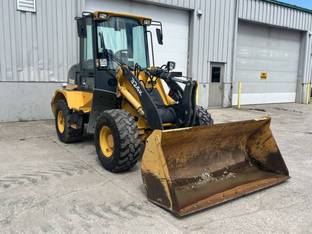 2016 John Deere 324K