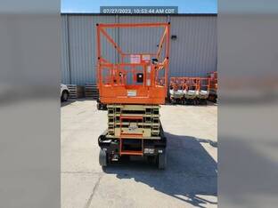 2023 JLG ES3246
