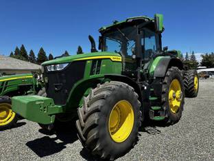 2023 John Deere 7R 330
