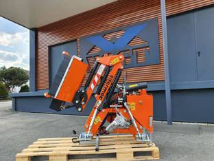 2023 John Deere 300F