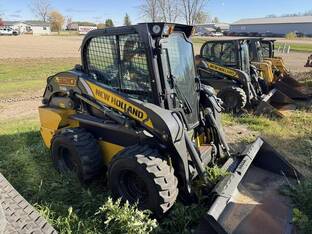 2021 New Holland L320