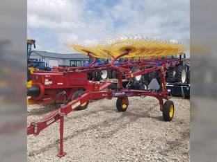 2023 New Holland PC1225