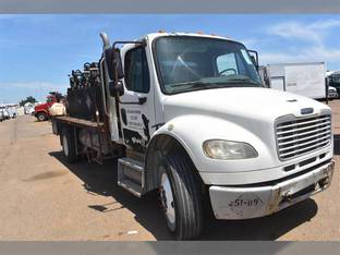 2010 Freightliner BUSINESS CLASS M2 106