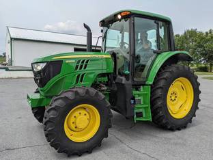 2017 John Deere 6120M
