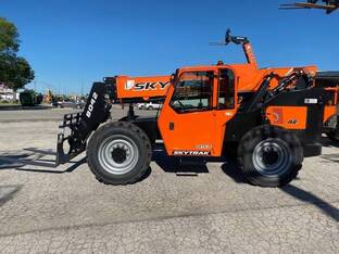 2023 JLG 8042