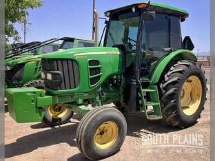 2012 John Deere 6100D