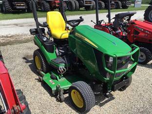John Deere 1025R
