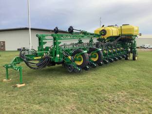 2023 John Deere 1775NT