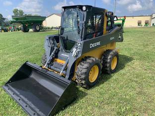 2025 John Deere 320G