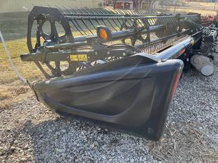 2015 MacDon Industries FD75S