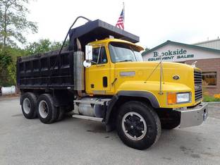 1998 Mack CL713