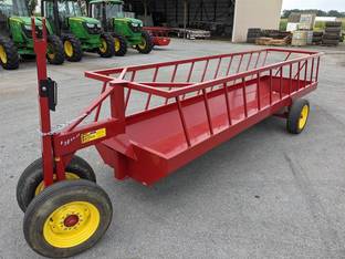 No Waste Hay Feeders for Cattle - Farmco Manufacturing