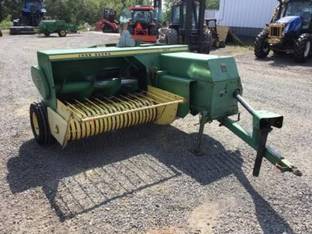 John Deere 327